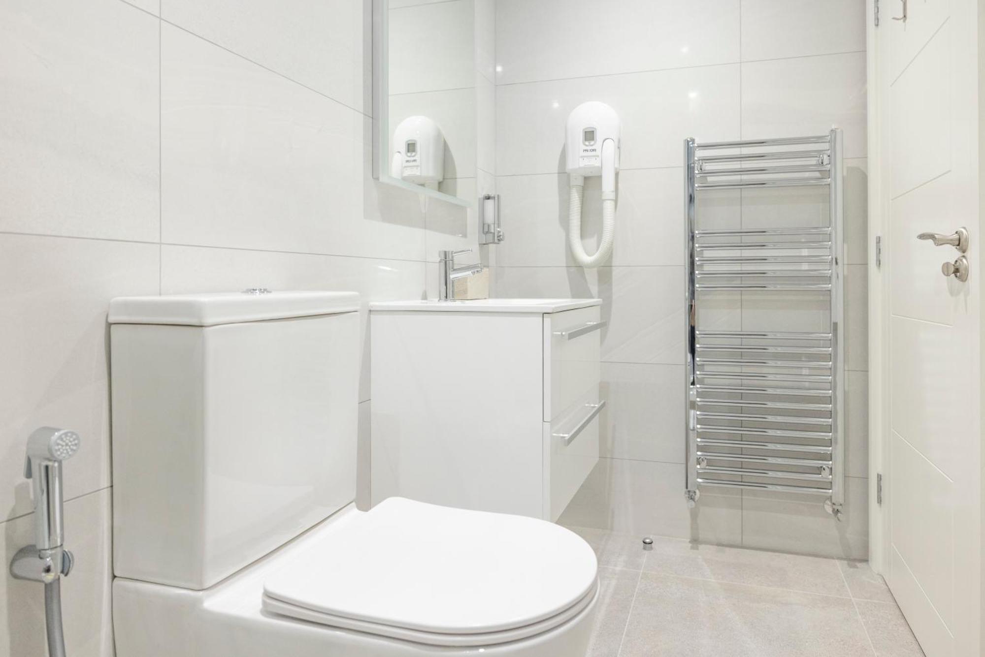 Modern 2 Bed Apartment إيننيسكيلن المظهر الخارجي الصورة