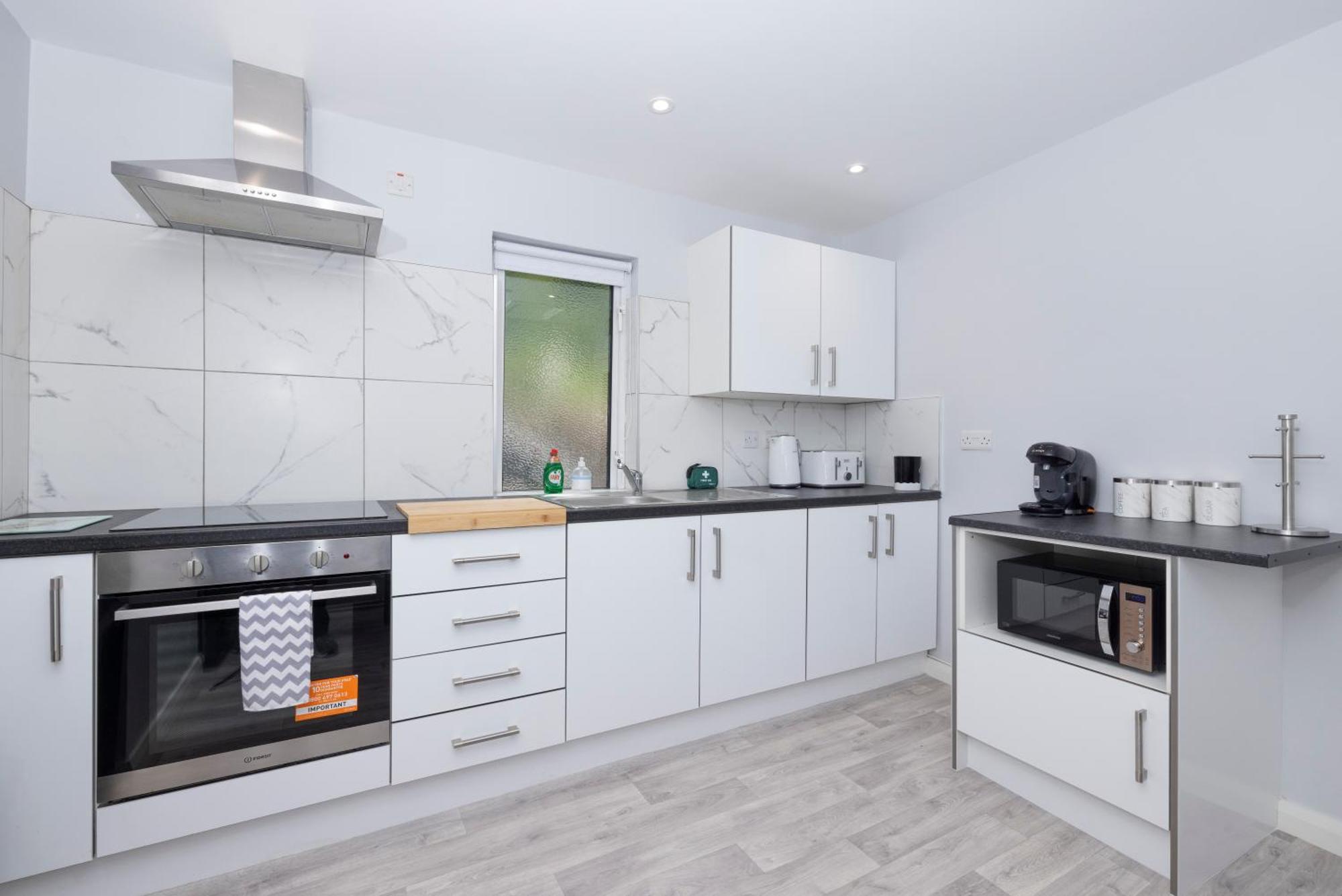 Modern 2 Bed Apartment إيننيسكيلن المظهر الخارجي الصورة
